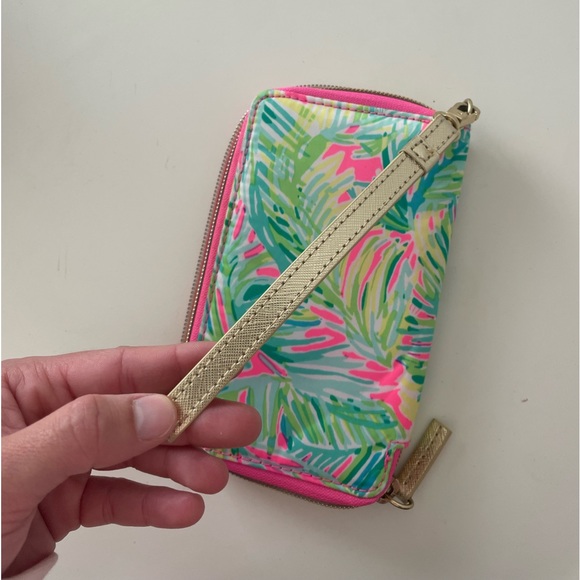Lilly Pulitzer Wristlet - Picture 3 of 7
